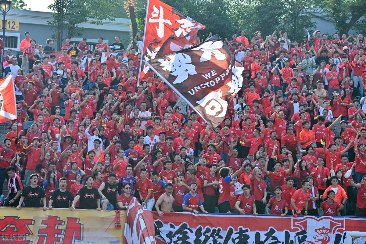 米兰体育vip注册-凭借一波广州队，亚冠成功高光操作，现场球迷泪目的简单介绍