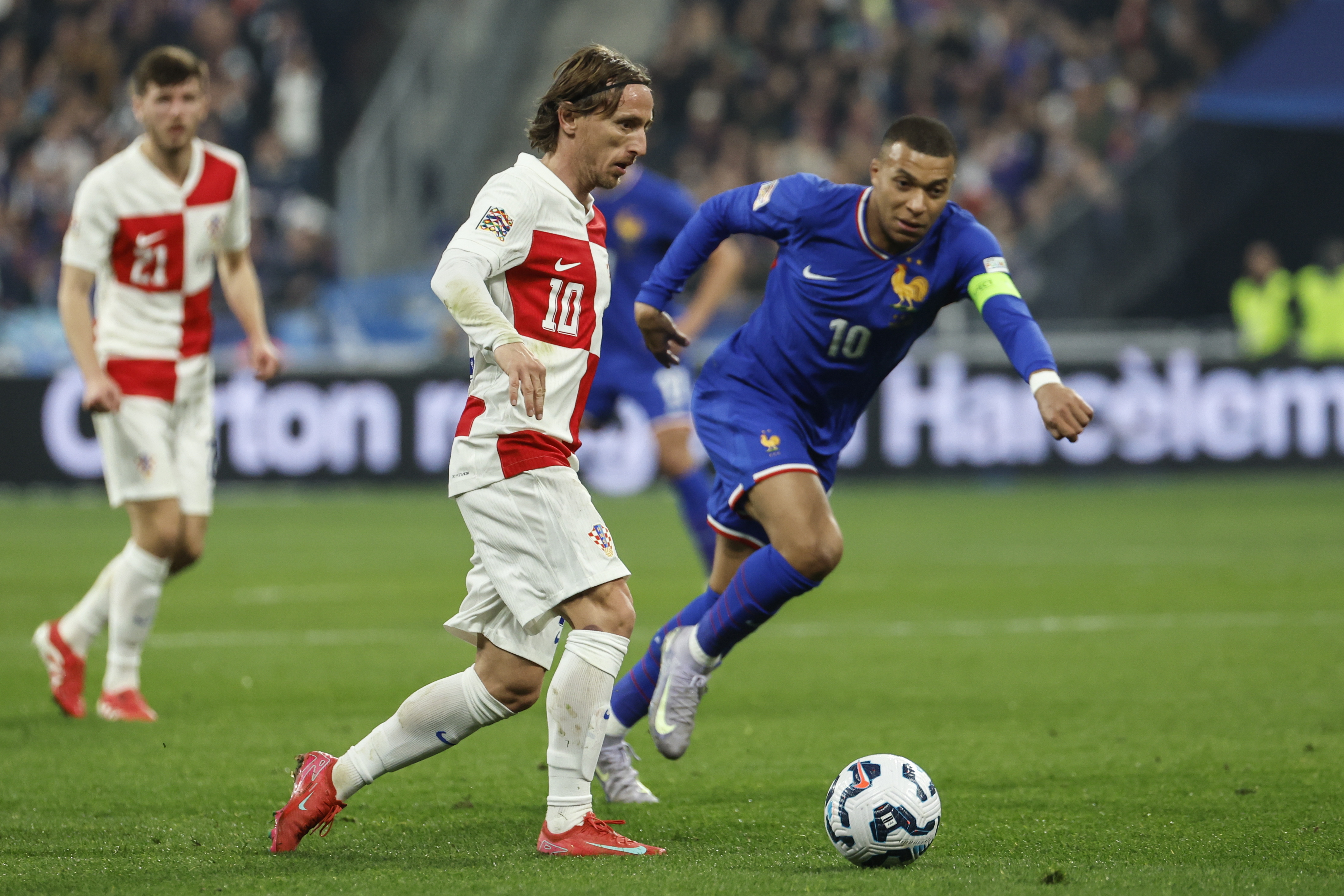 米兰体育注册-法国阻击克罗地亚，成功晋级欧洲杯半决赛