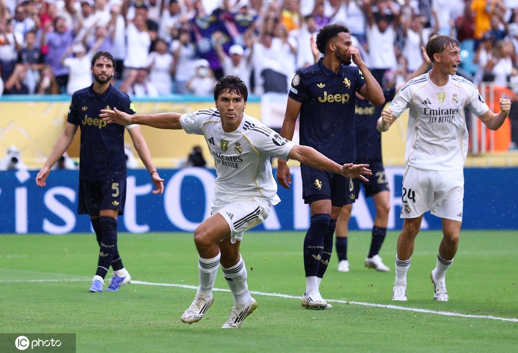 米兰体育登录入口-尤文图斯险胜晋级八强，赛季表现逐渐好转的简单介绍