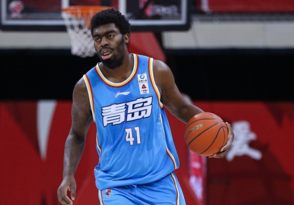 青岛队胜出关键战役，稳固中游位置的简单介绍