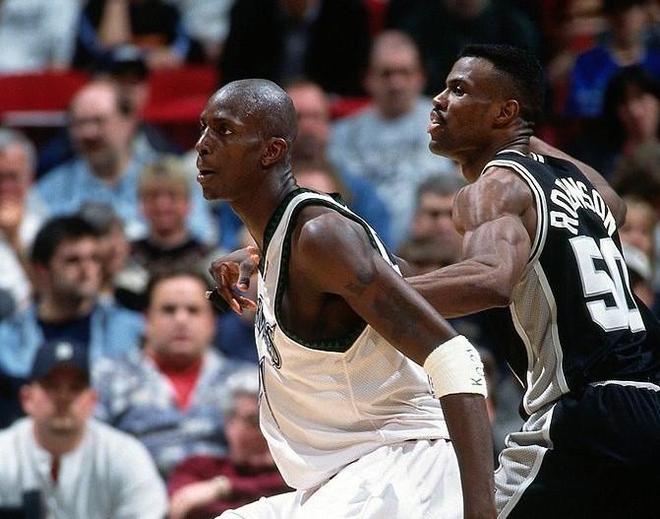 关于比利时大胜阿尔巴尼亚，马蒂亚斯成MVP的信息