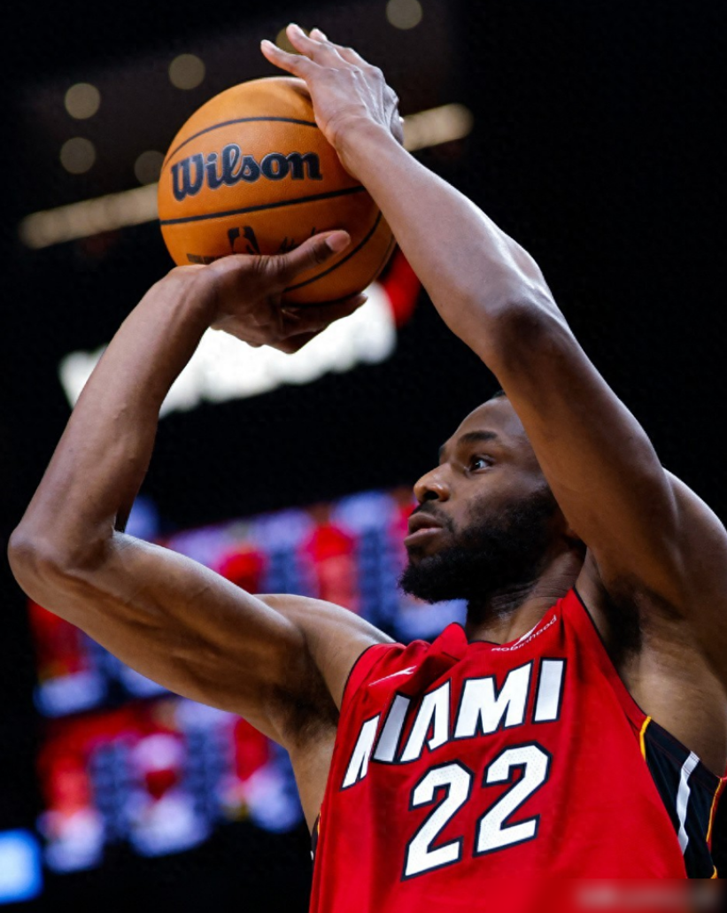 米兰体育网页版登录入口-猛龙主场击败老鹰，取得六连胜